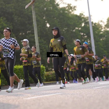 Runner Photo 6496464