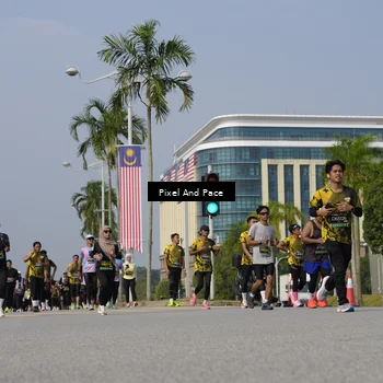 Runner Photo 6496467