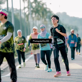 Runner Photo 6496497