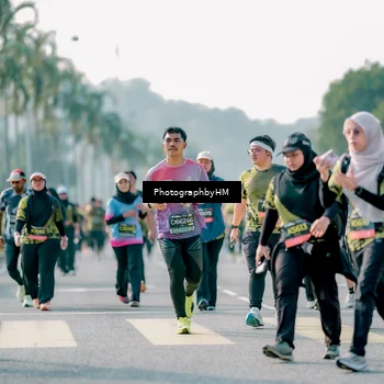 Runner Photo 6496646