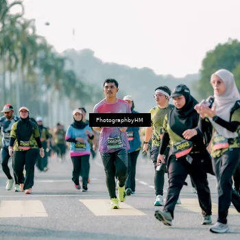 Runner Photo 6496669