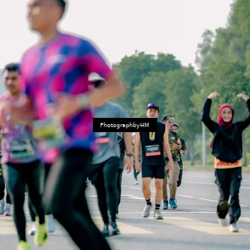Runner Photo 6496700
