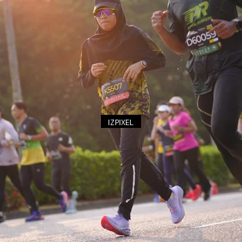 Runner Photo 6496723