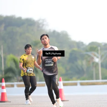 Runner Photo 6496729