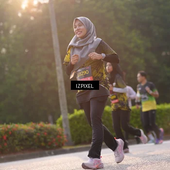 Runner Photo 6496730