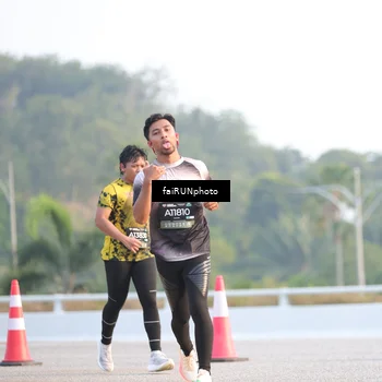 Runner Photo 6496733