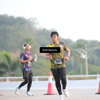 Runner Photo 6496811