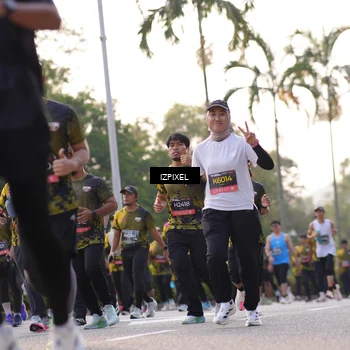 Runner Photo 6496824