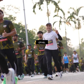 Runner Photo 6496835