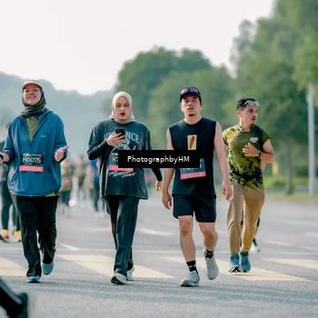Runner Photo 6496859