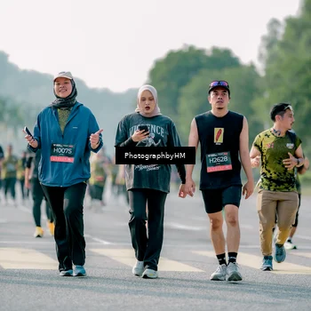 Runner Photo 6496876