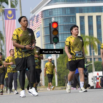 Runner Photo 6496880