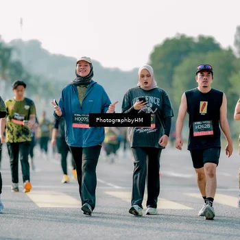 Runner Photo 6496888