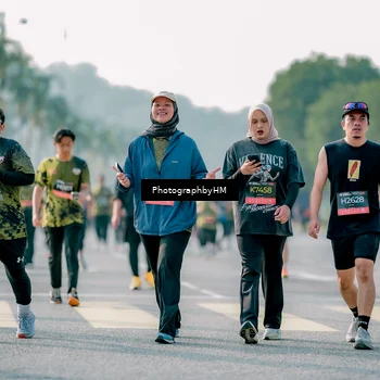 Runner Photo 6496921