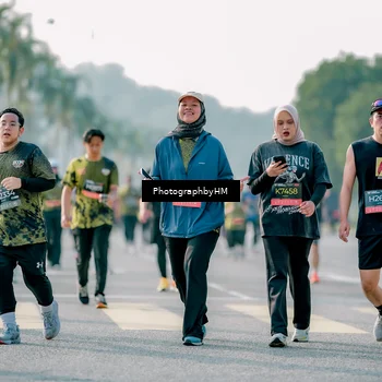 Runner Photo 6496925