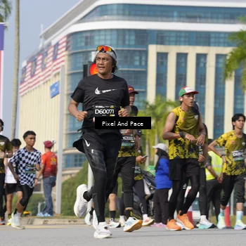 Runner Photo 6497064