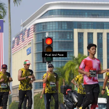 Runner Photo 6497102
