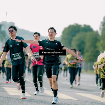 Runner Photo 6497175