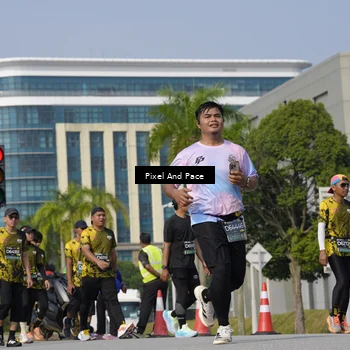 Runner Photo 6497241