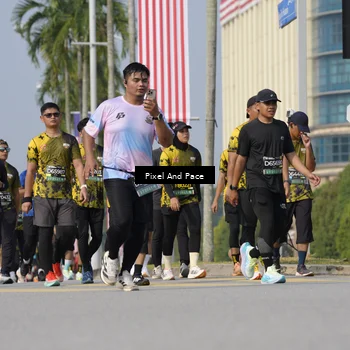 Runner Photo 6497291