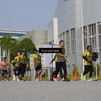 Runner Photo 6497336
