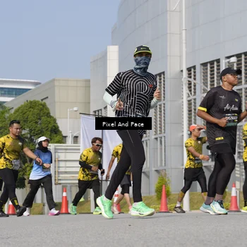 Runner Photo 6497371