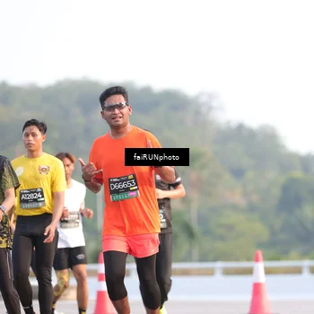Runner Photo 6497389