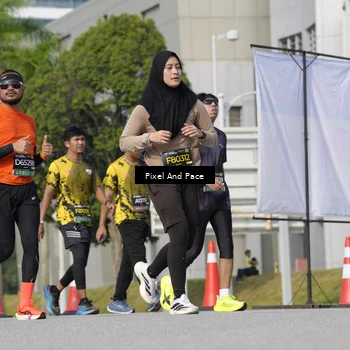 Runner Photo 6497477