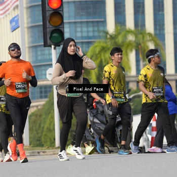 Runner Photo 6497535