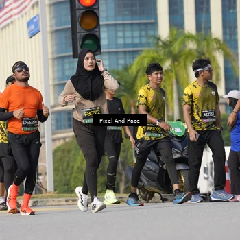 Runner Photo 6497536