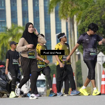 Runner Photo 6497541