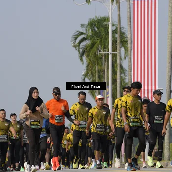 Runner Photo 6497573