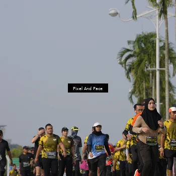 Runner Photo 6497578