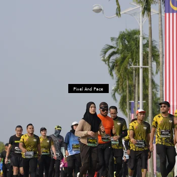 Runner Photo 6497592