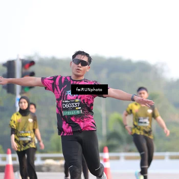 Runner Photo 6497824