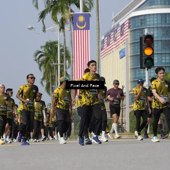Runner Photo 6497851