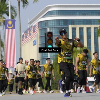 Runner Photo 6497872