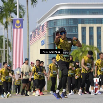 Runner Photo 6497881