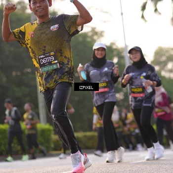 Runner Photo 6497921