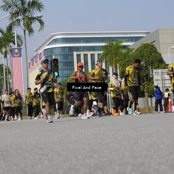 Runner Photo 6497924