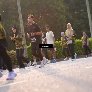 Runner Photo 6498023