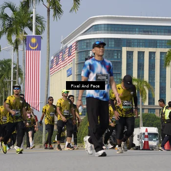 Runner Photo 6498052
