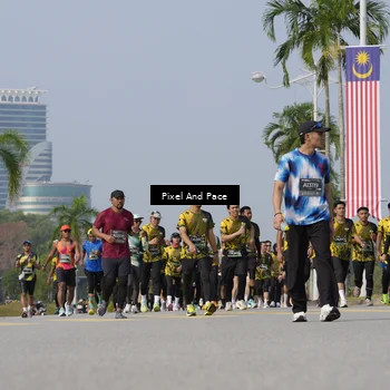 Runner Photo 6498109