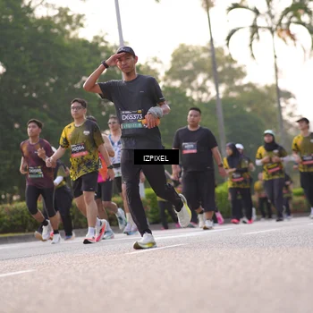 Runner Photo 6498130