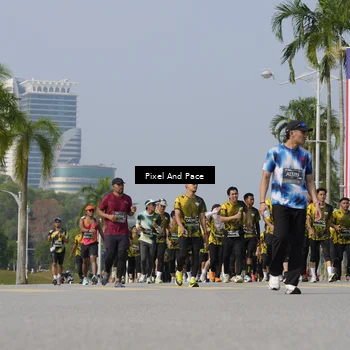 Runner Photo 6498134