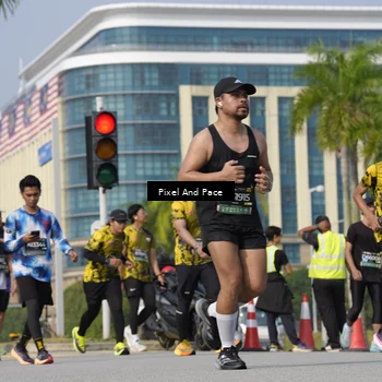 Runner Photo 6498143