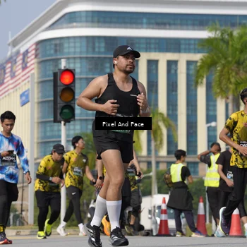 Runner Photo 6498186