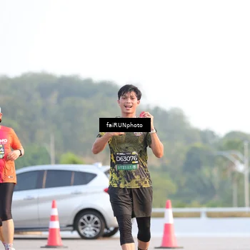 Runner Photo 6498191