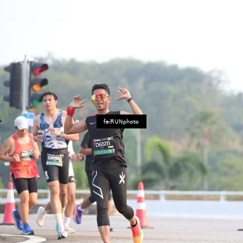 Runner Photo 6498222