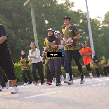 Runner Photo 6498242